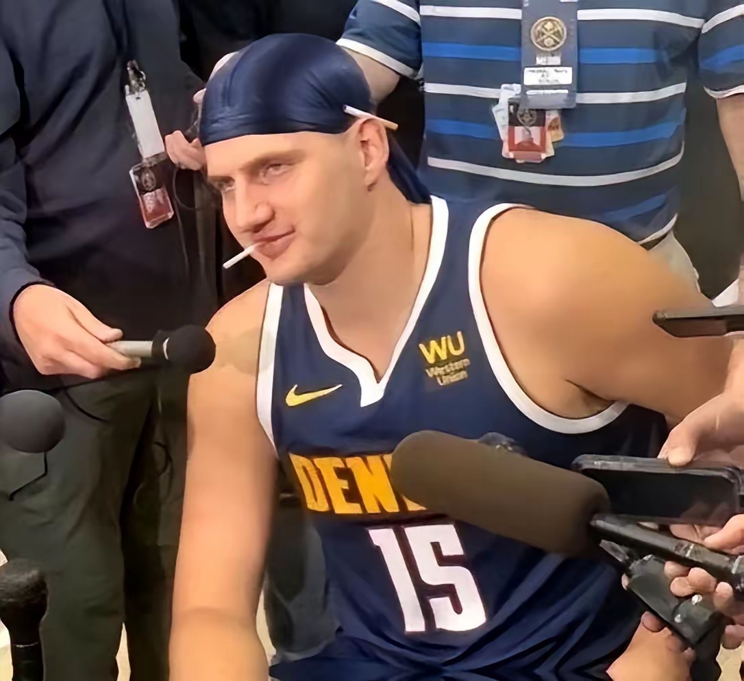 包含今晨体能课后，迈阿密热火迎来里程碑备战NBA季后赛，更衣室稳定，临场指挥获称赞的词条